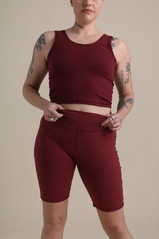 Yoga Bike Shorts in Cranberry