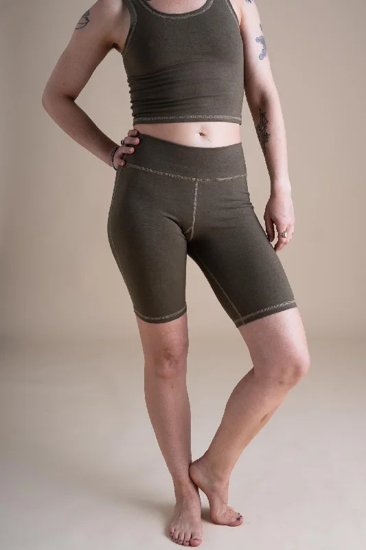 Yoga Bike Shorts in Olive